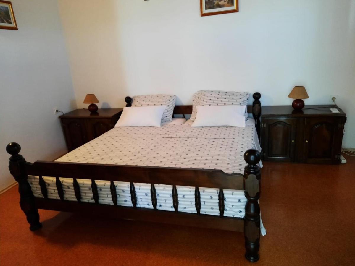 Apartment Baratula Murter Zewnętrze zdjęcie